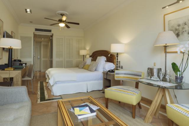 Bahia Del Duque Villas