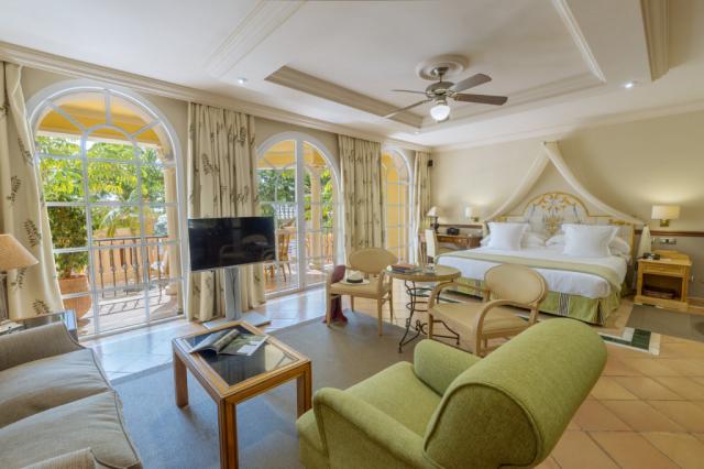 Bahia Del Duque Villas