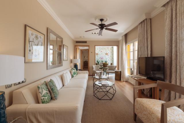 Bahia Del Duque Villas