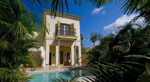Bahia Del Duque Villas