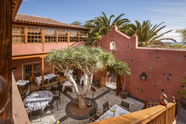 Bahia Del Duque Villas