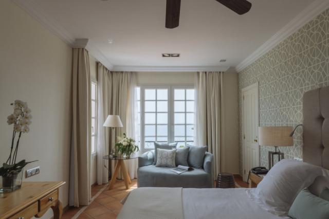 Bahia Del Duque Villas