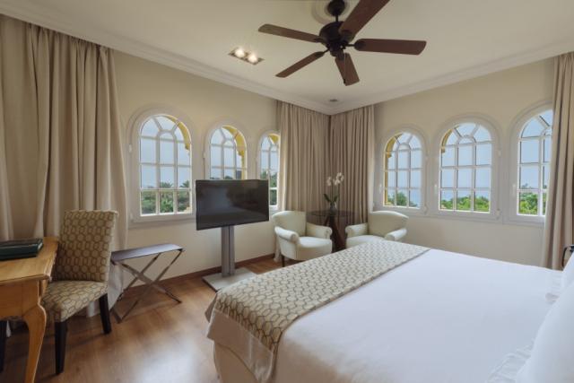 Bahia Del Duque Villas