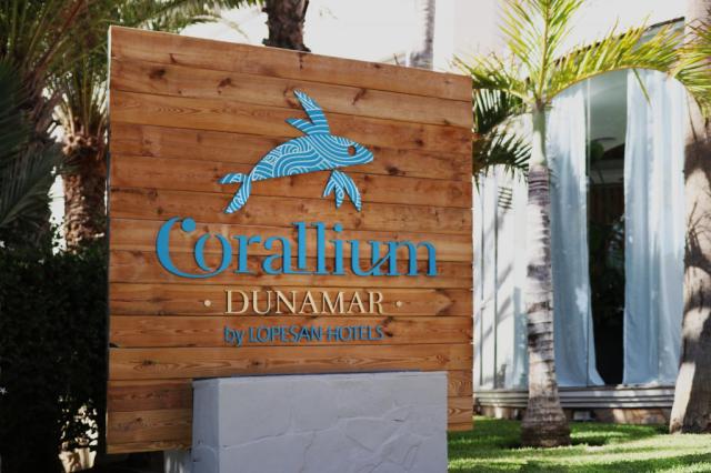 Corallium Dunamar by Lopesan