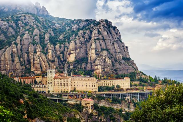 Klenoty Katalánska: Barcelona a Montserrat
