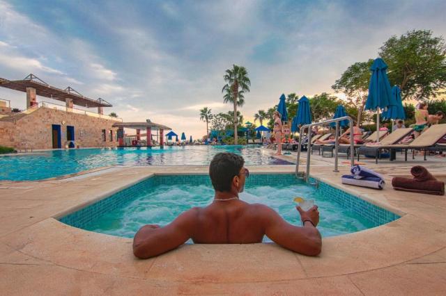 Jordánsko, Mŕtve more: Ramada Resort Dead Sea 4*