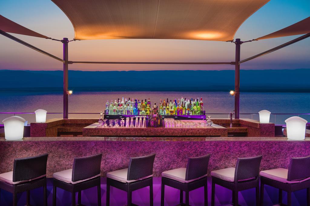Jordánsko, Mŕtve more: Hilton Dead Sea Resort 5*