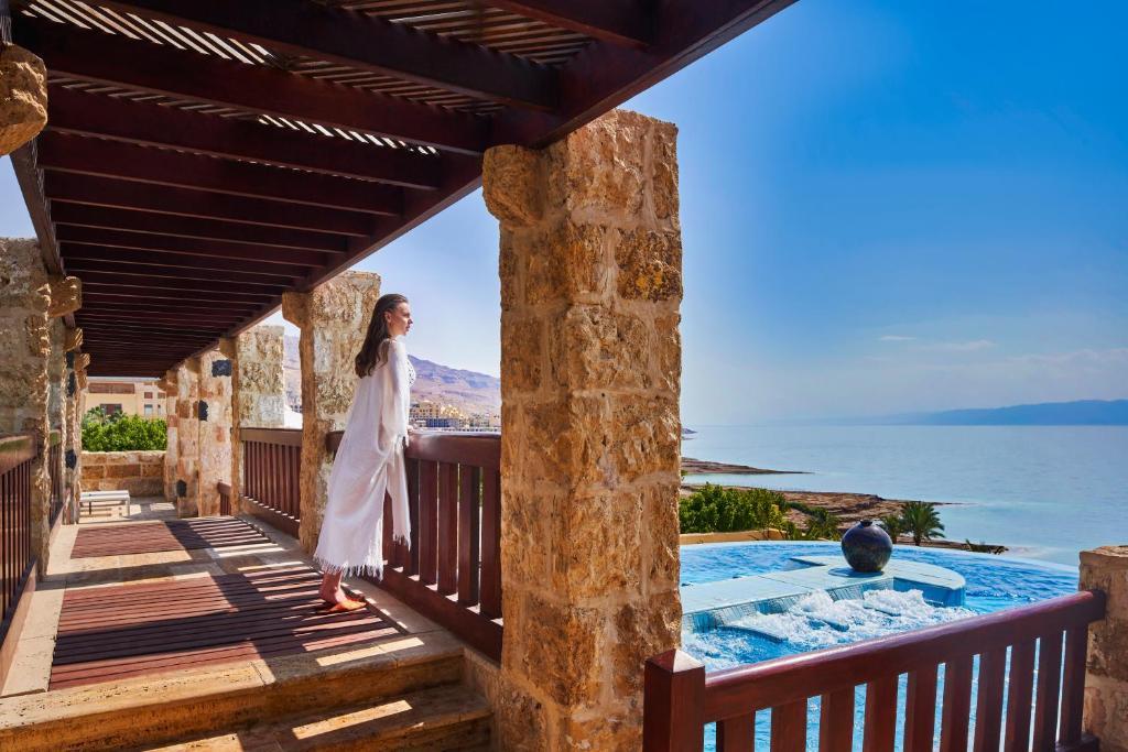 Jordánsko, Mŕtve more: Mövenpick Resort & Spa Dead Sea 5*