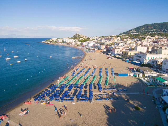 Ischia: Royal Terme 4*