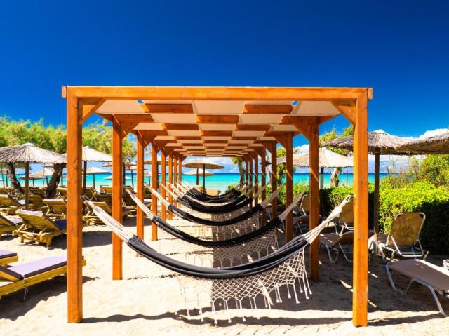 Korfu: Angela Beach Hotel & Appartments 3*