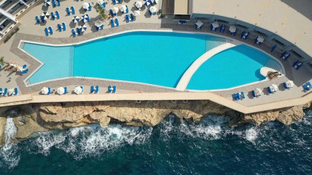 Malta: Paradise Bay Resort 4*