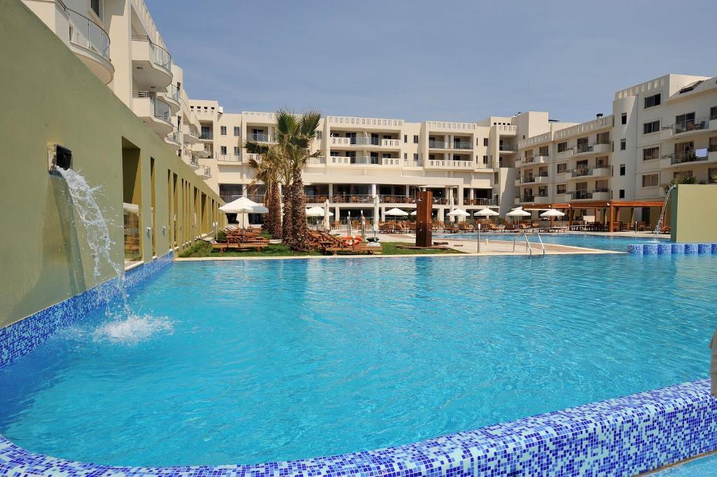 Cyprus, Paphos: Capital Coast Resort & Spa 4*