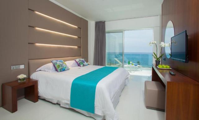 Cyprus, Paphos: King Evelthon Beach Hotel & Resort 5*