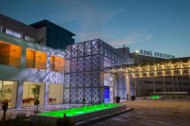 Cyprus, Paphos: King Evelthon Beach Hotel & Resort 5*