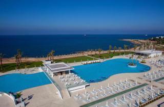King Evelthon Beach Hotel and Resort