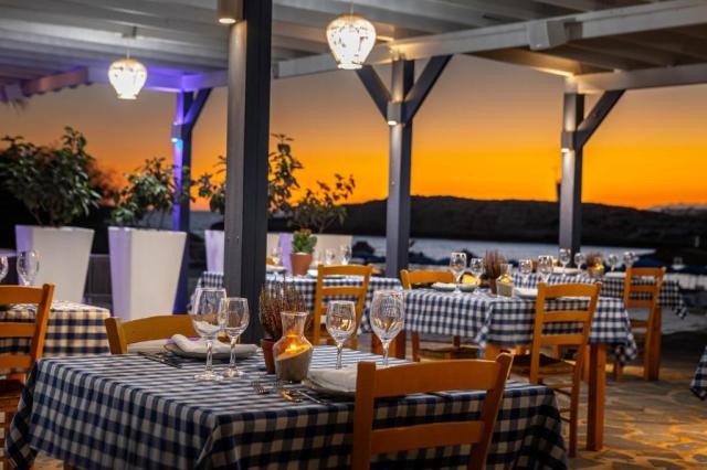 Cyprus, Ayia Napa: Chrysomare Beach Hotel & Resort 5*
