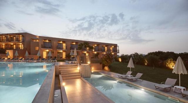 Kréta: Santa Marina Beach Hotel 4*