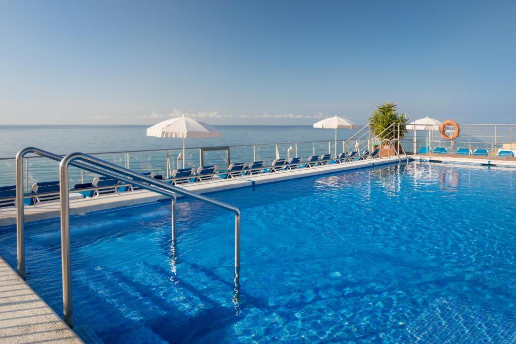 Costa Brava: H TOP Pineda Palace 4*