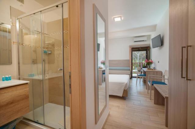 Sardínia: Porto Conte 4*