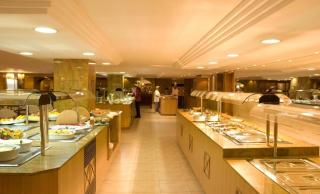 Universal Hotel Perla
