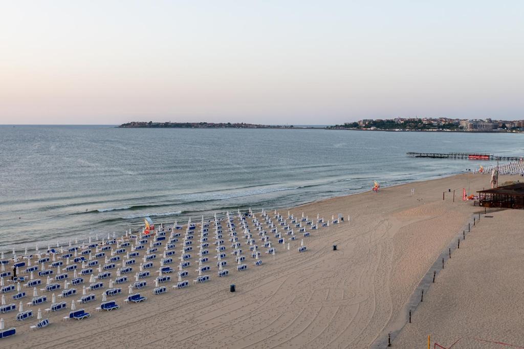 Bulharsko, Slnečné pobrežie: Burgas Beach 4*