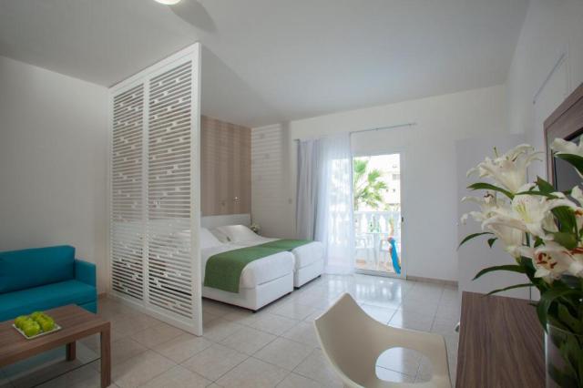 Cyprus, Paphos: Princessa Vera Hotel 3*+
