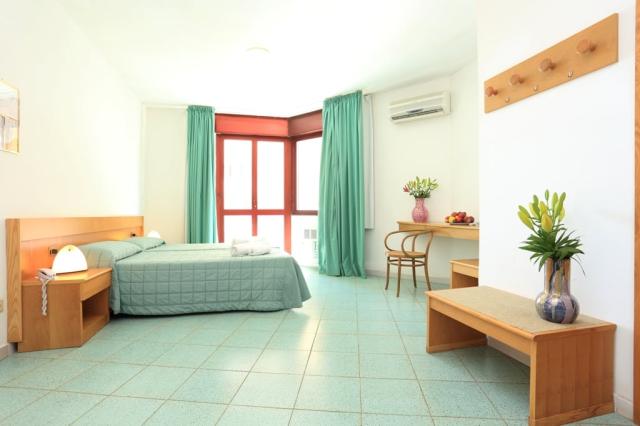 Sardínia: Hotel Soleado 4*
