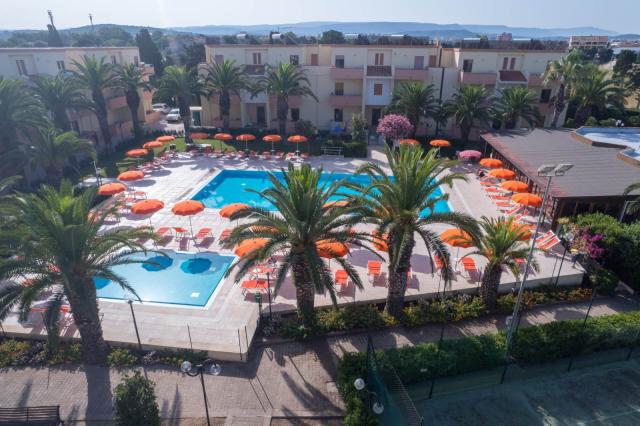 Sardínia: Hotel Oasis 4*