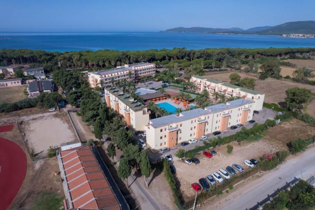 Sardínia: Hotel Oasis 4*