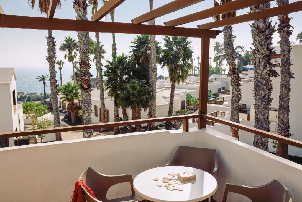 Lanzarote: TUI Blue Flamingo Beach 4*
