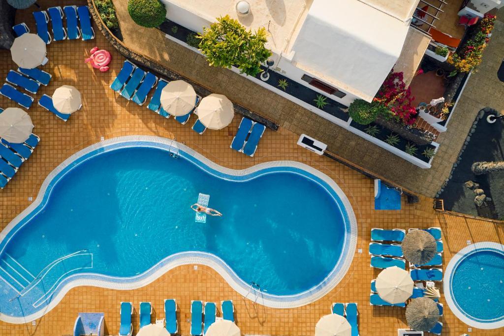 Lanzarote: TUI Blue Flamingo Beach 4*