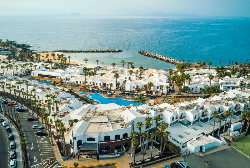 Lanzarote: TUI Blue Flamingo Beach 4*