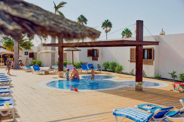 Lanzarote: TUI Blue Flamingo Beach 4*
