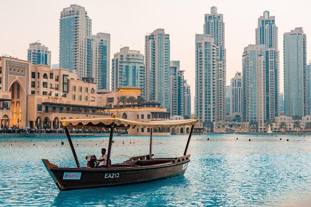 Spojené arabské emiráty: Abu Dhabi, Dubaj a Radisson Beach Palm