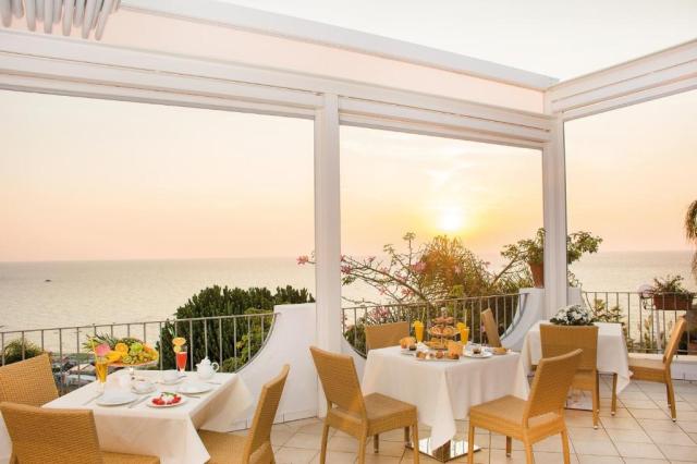 Ischia: Hotel Capizzo 3*