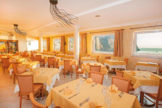 Ischia: Hotel Capizzo 3*