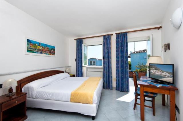 Ischia: Romantica Resort & Spa 4*