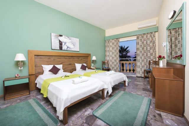 Korfu: Potamaki Beach Hotel 3*