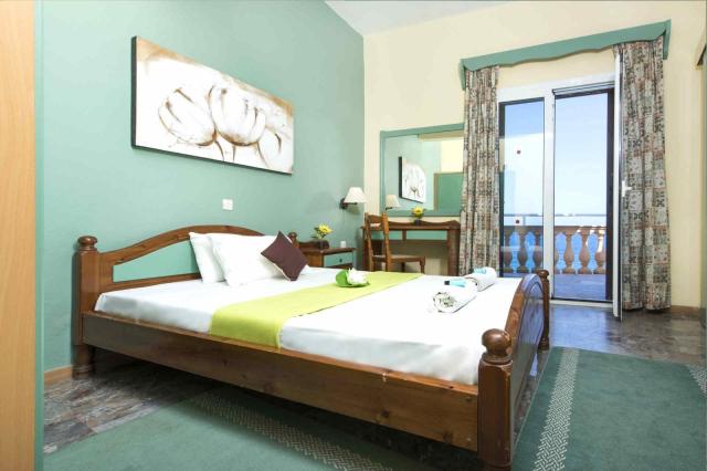 Korfu: Potamaki Beach Hotel 3*
