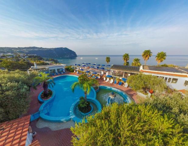 Ischia: Providence Terme 4*
