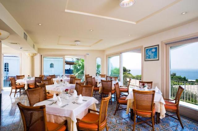 Ischia: Providence Terme 4*