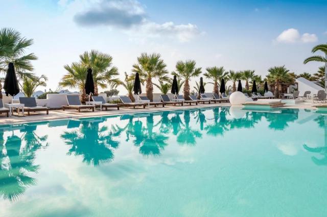 Santorini: Smy Mediterranean White Santorini 4*+