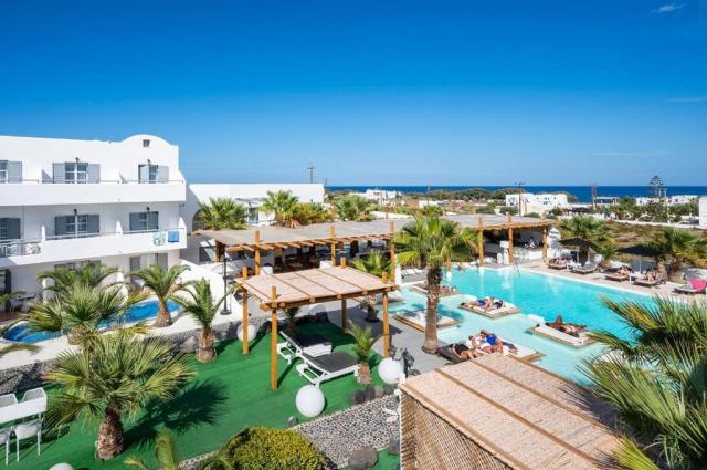 Santorini: Smy Mediterranean White Santorini 4*+