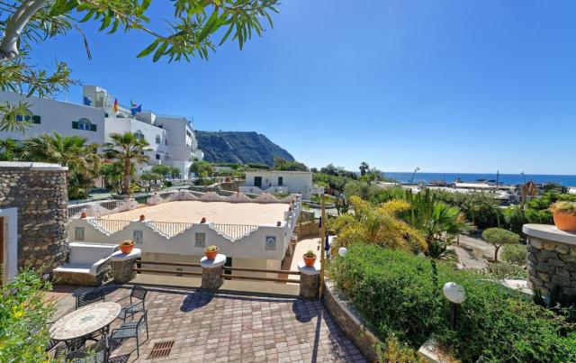 Ischia: Punta Imperatore 4*