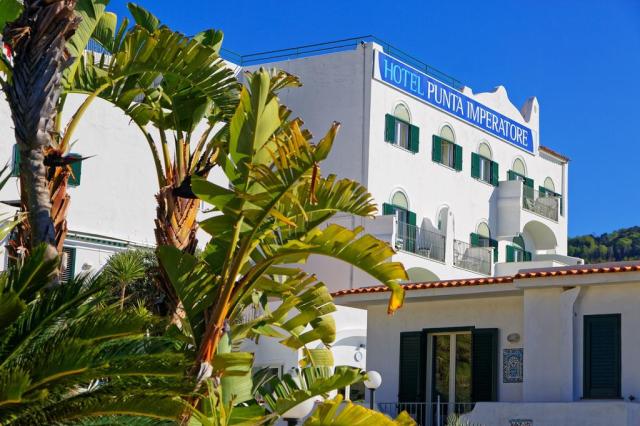 Ischia: Punta Imperatore 4*