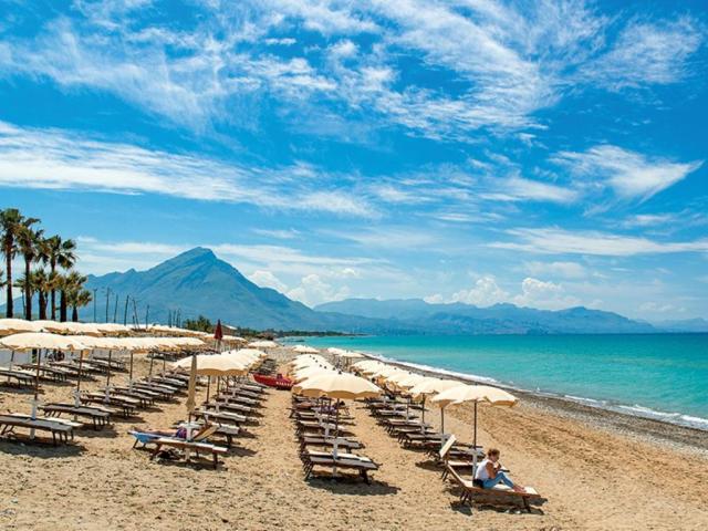Sicília: Mangias Himera Resort 4*