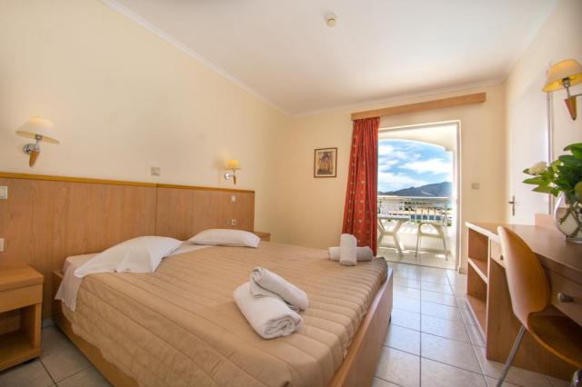 Zakynthos: Poseidon Beach 3*