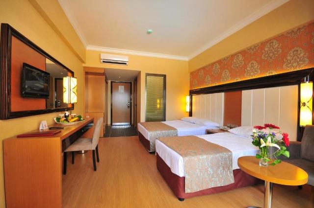Turecko, Marmaris: Golden Rock Beach Hotel 5*