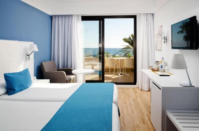 Lanzarote: Grand Teguise Playa 4*