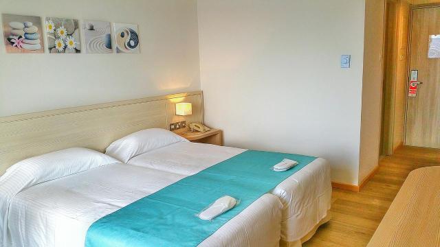 Cyprus, Paphos: Cynthiana Beach Hotel 3*